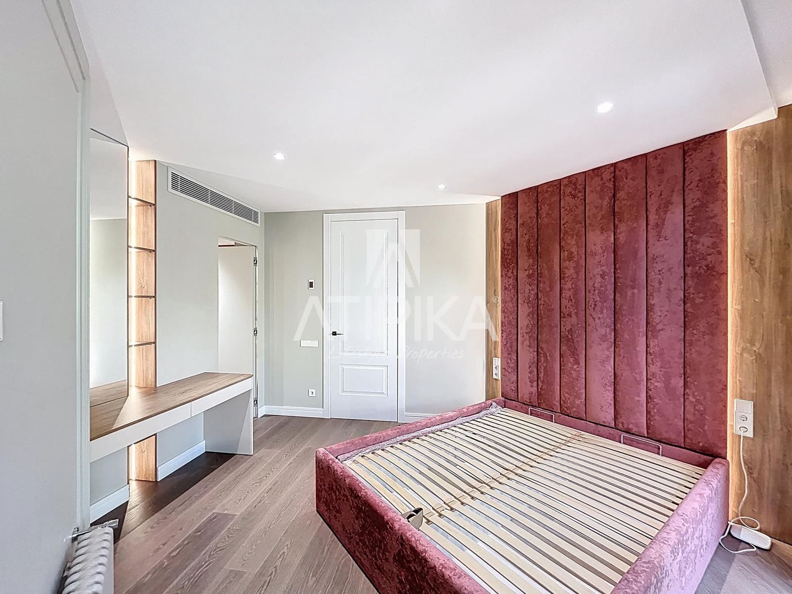 3 bedroom Apartment for sale in Barcelona city - € 1,225,000 (Ref: 9941409)