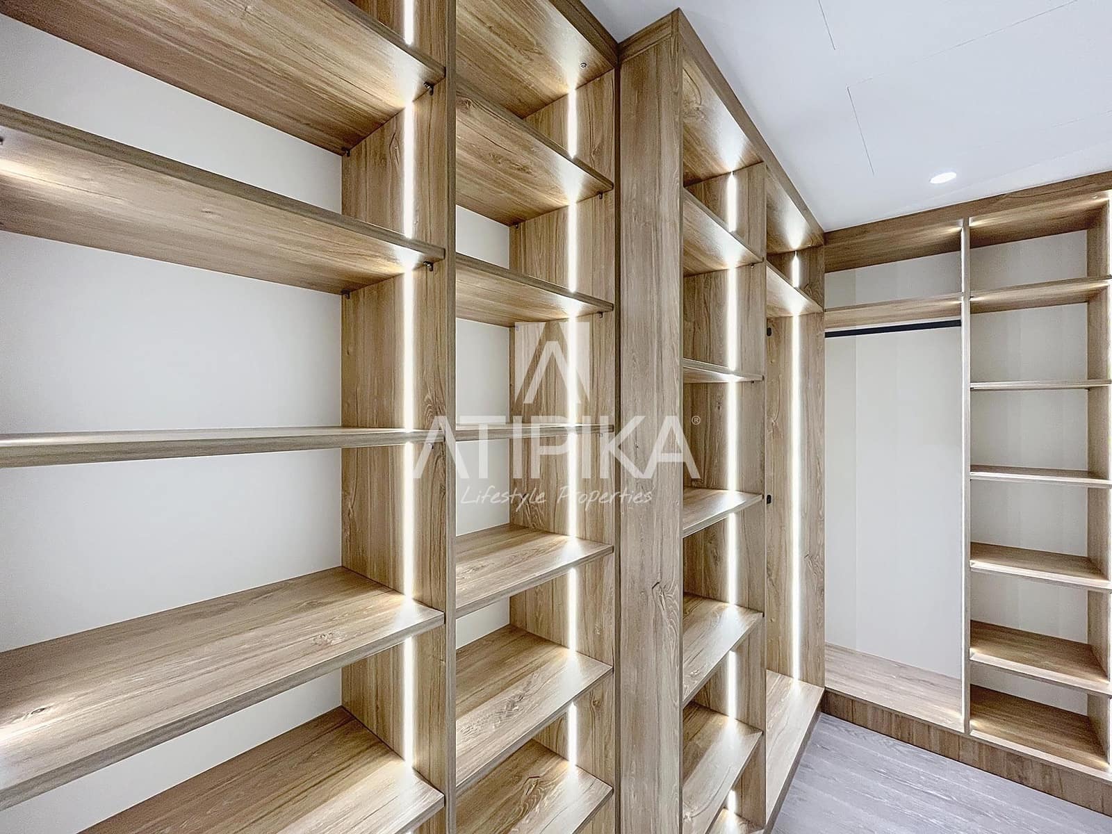 3 bedroom Apartment for sale in Barcelona city - € 1,225,000 (Ref: 9941409)