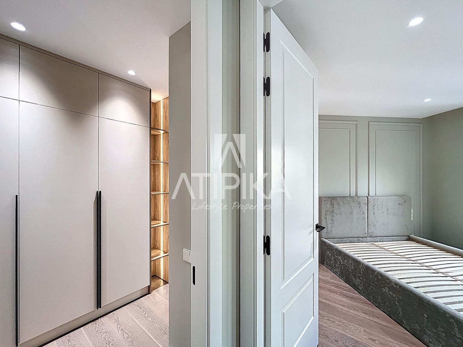 3 bedroom Apartment for sale in Barcelona city - € 1,225,000 (Ref: 9941409)