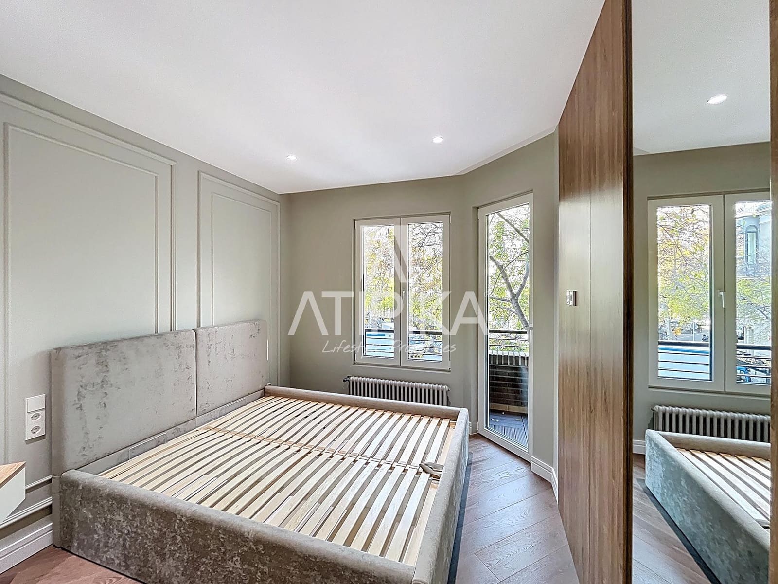 3 bedroom Apartment for sale in Barcelona city - € 1,225,000 (Ref: 9941409)