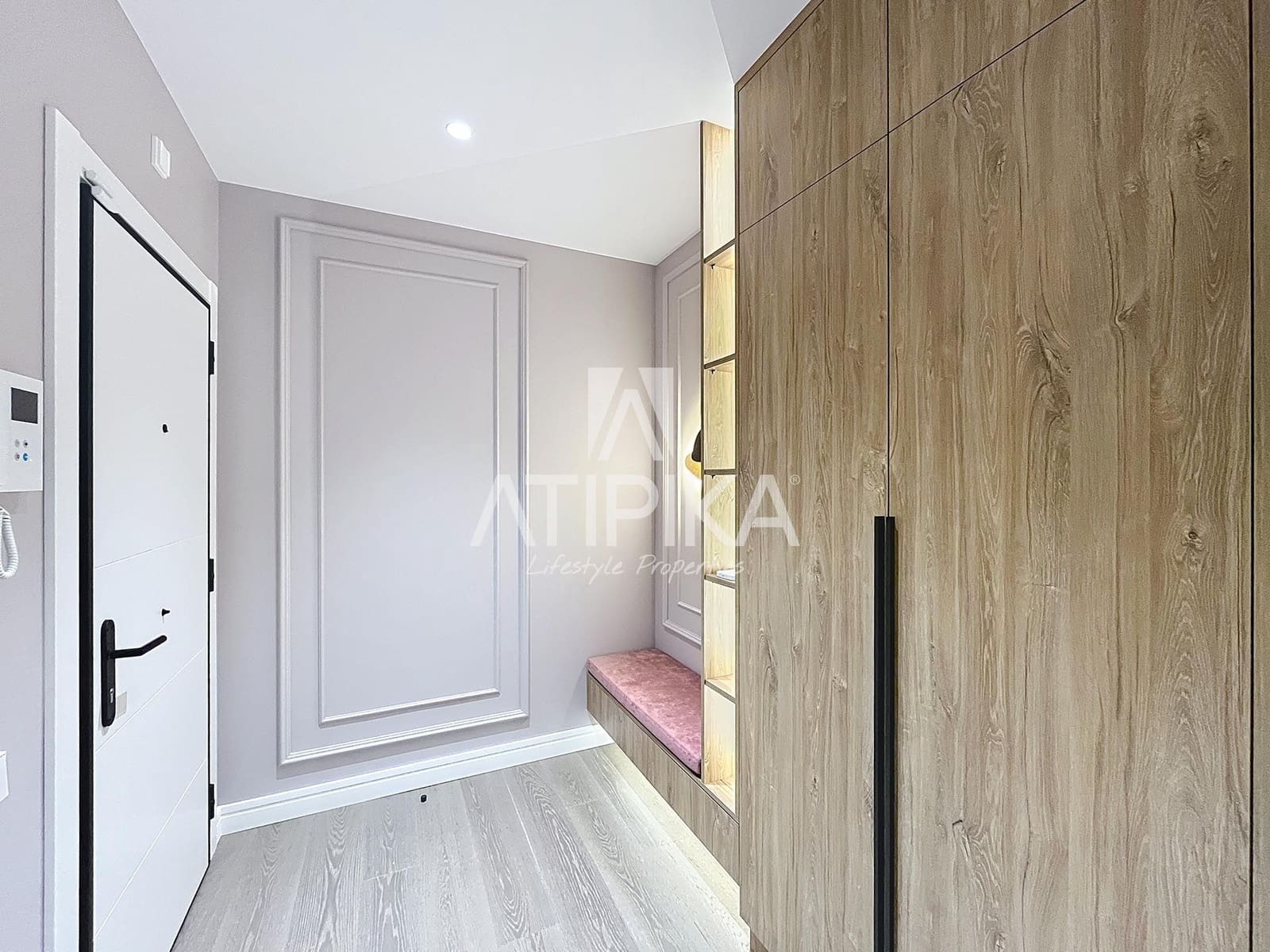 3 bedroom Apartment for sale in Barcelona city - € 1,225,000 (Ref: 9941409)