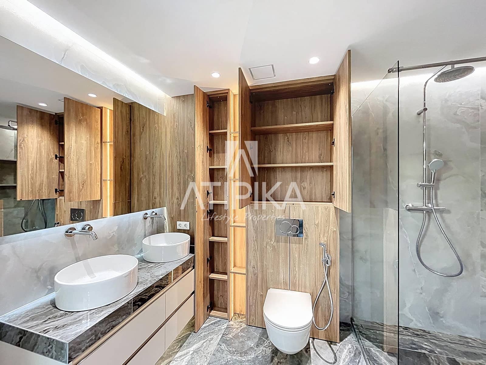 3 bedroom Apartment for sale in Barcelona city - € 1,225,000 (Ref: 9941409)