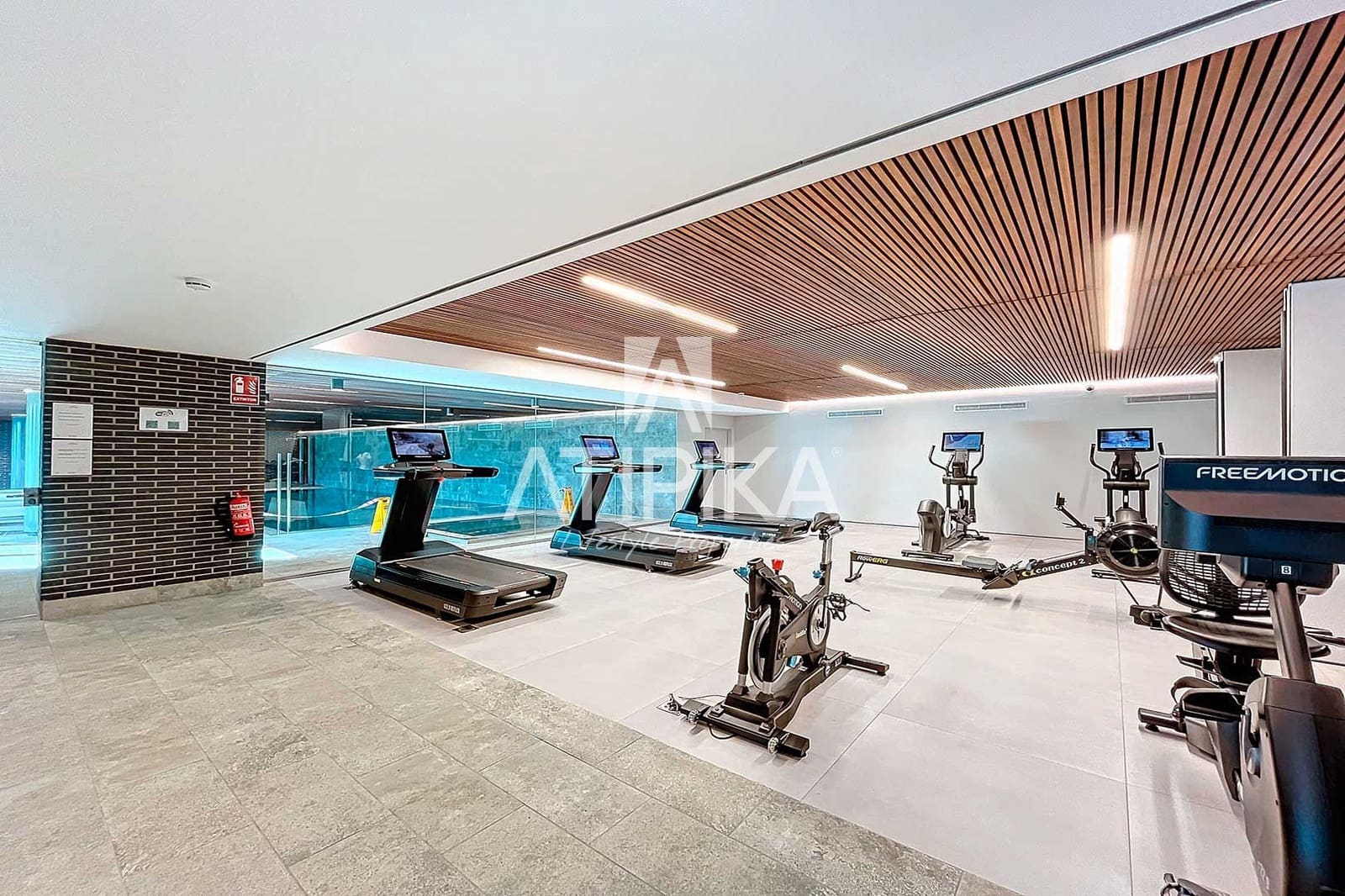 4 slaapkamer Penthouse te koop in Esplugues de Llobregat met zwembad - € 2.211.000 (Ref: 9941410)