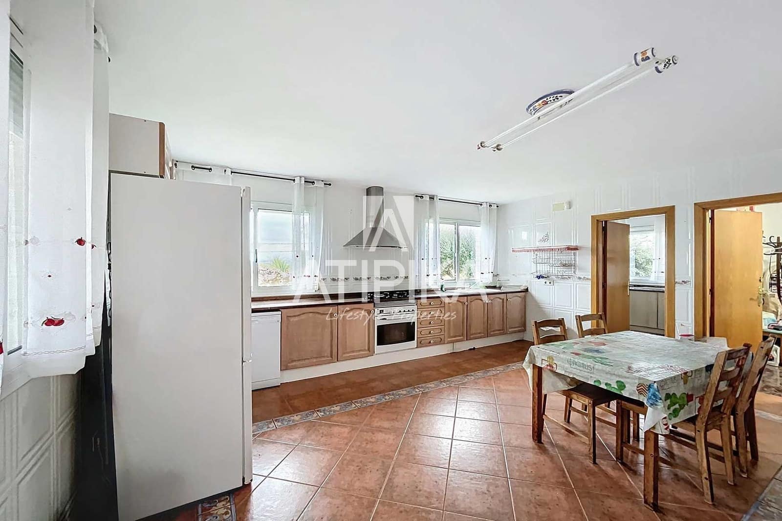 7 soveværelse Villa til salg i Lloret de Mar med swimmingpool - € 840.000 (Ref: 9941414)