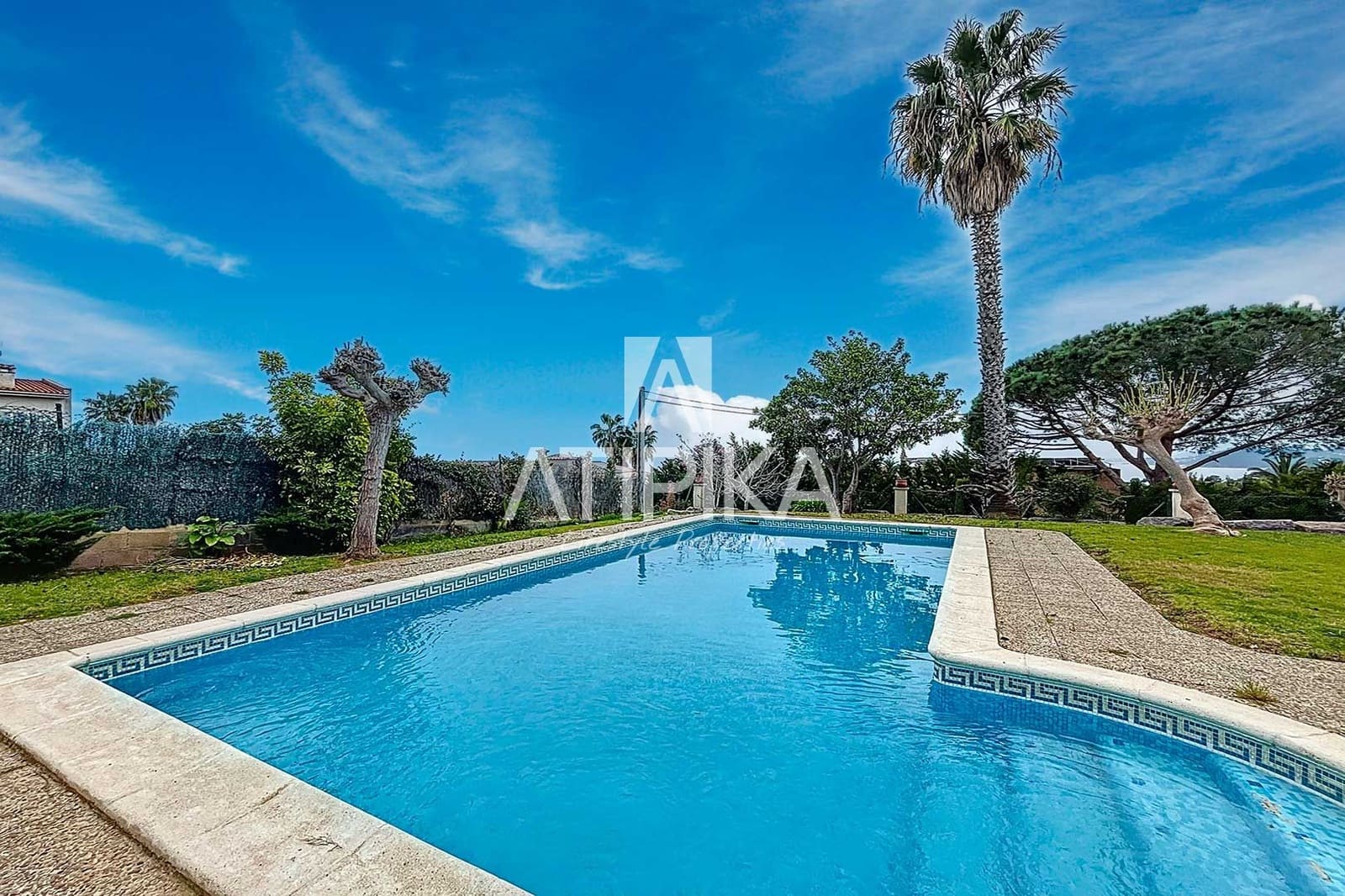 7 soveværelse Villa til salg i Lloret de Mar med swimmingpool - € 840.000 (Ref: 9941414)