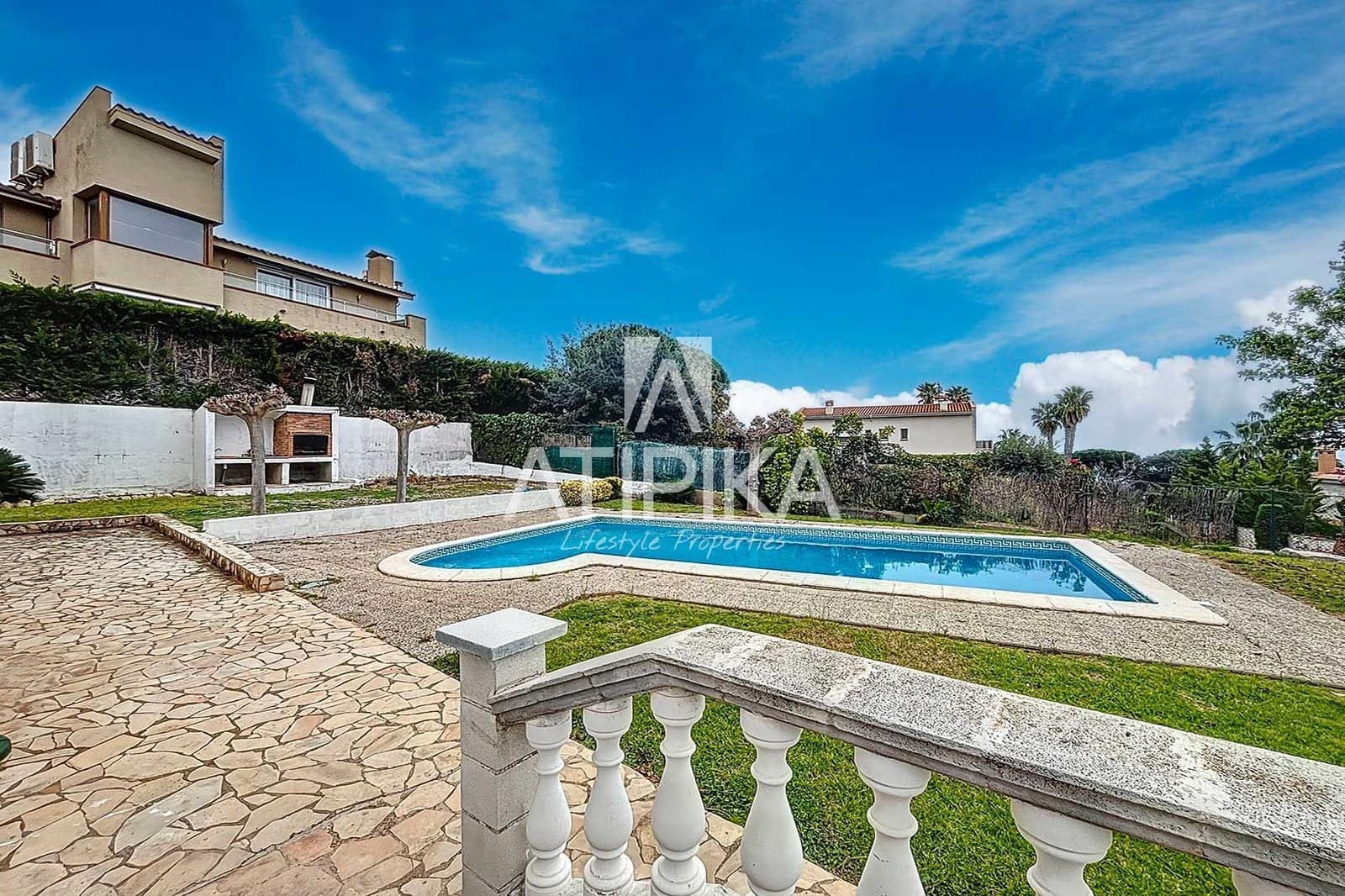 7 soveværelse Villa til salg i Lloret de Mar med swimmingpool - € 840.000 (Ref: 9941414)