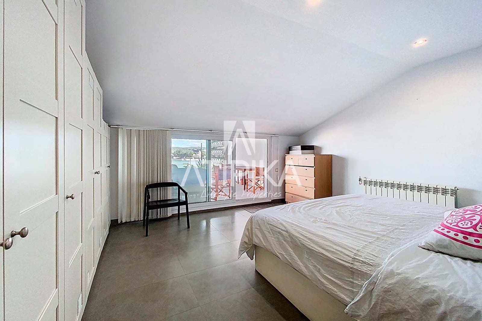 4 bedroom Villa for sale in Mahon / Mao - € 995,000 (Ref: 9941415)