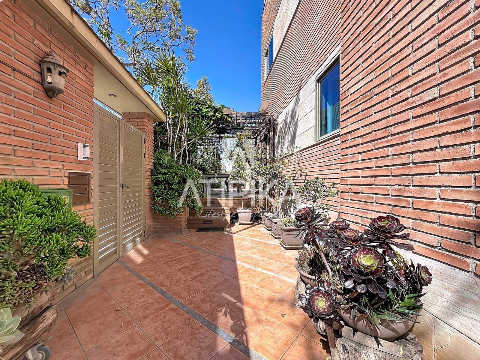 7 Zimmer Villa zu vermieten in Castelldefels mit Pool Garage - 8.900 € (Ref: 9941417)