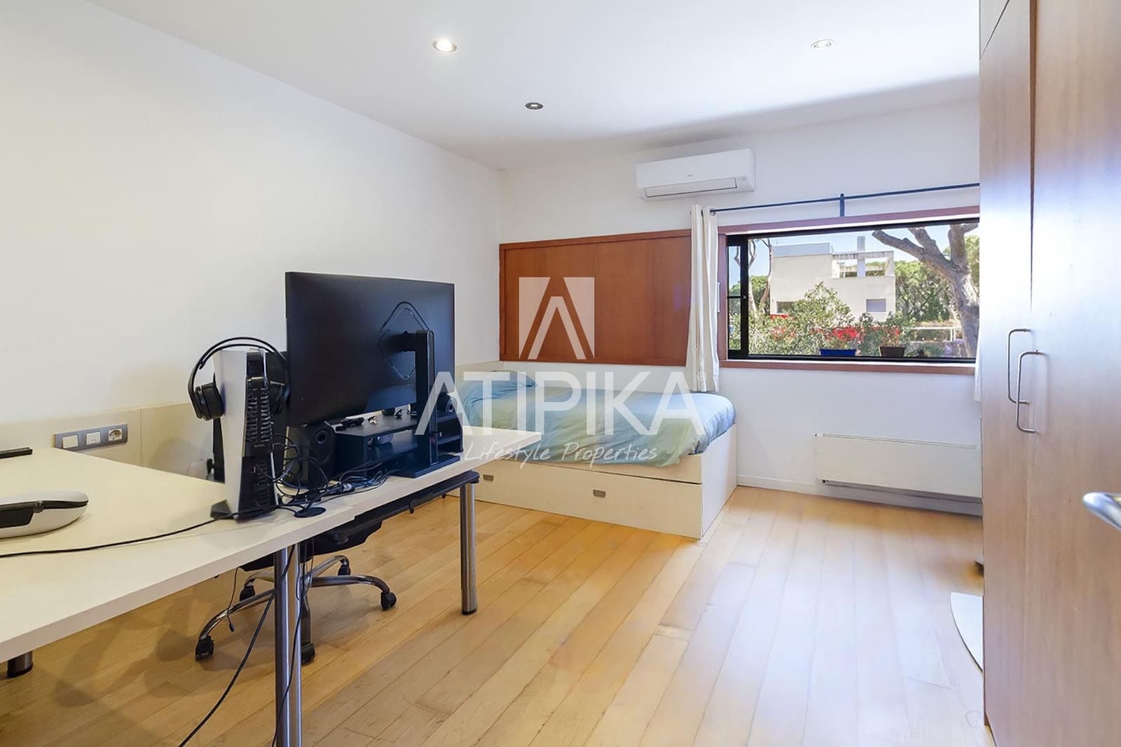 Villa till salu i Gava med pool - 3 250 000 € (Ref: 9941418)