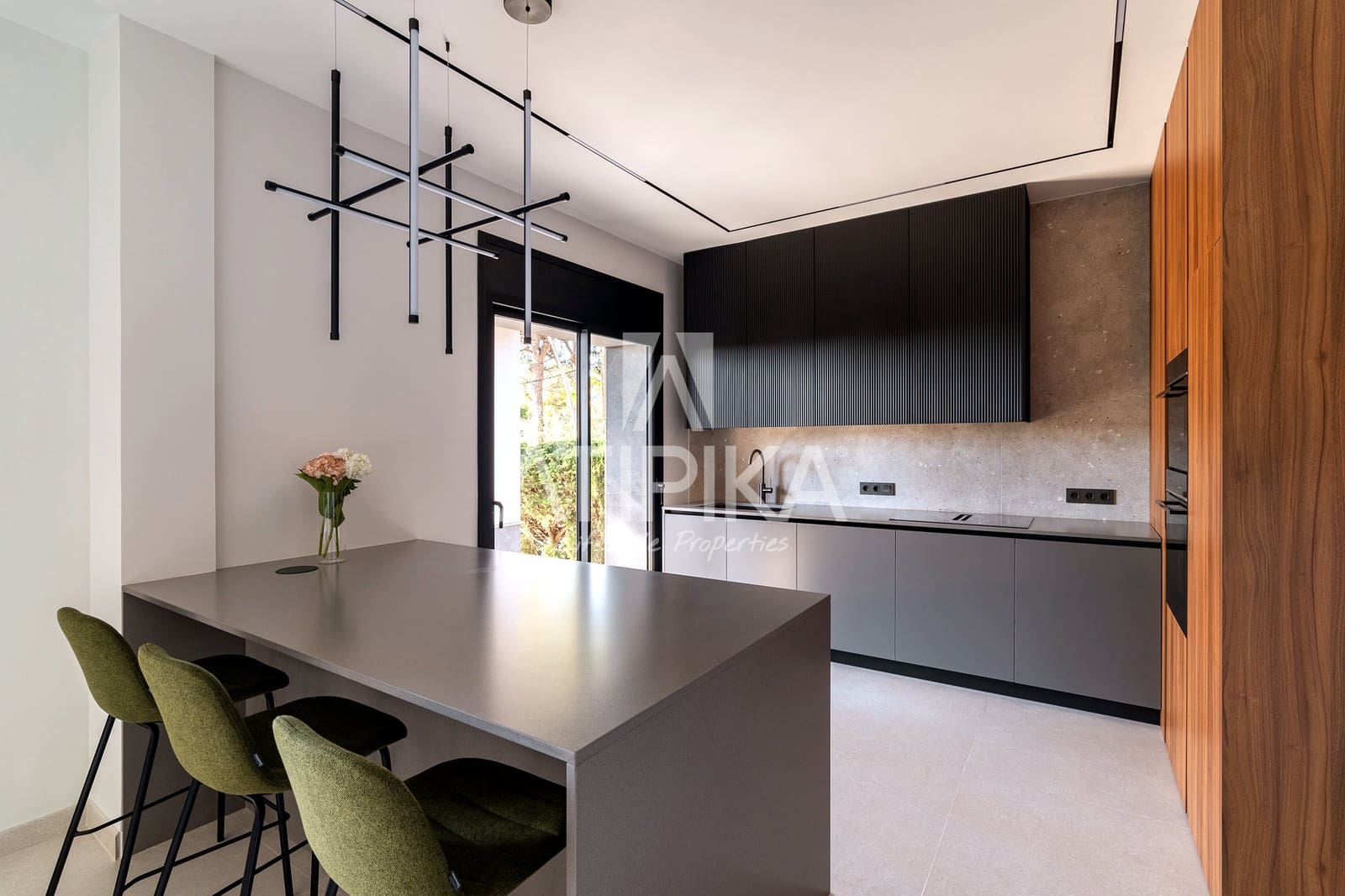 5 slaapkamer Villa te koop in Castelldefels met zwembad - € 2.290.000 (Ref: 9941434)