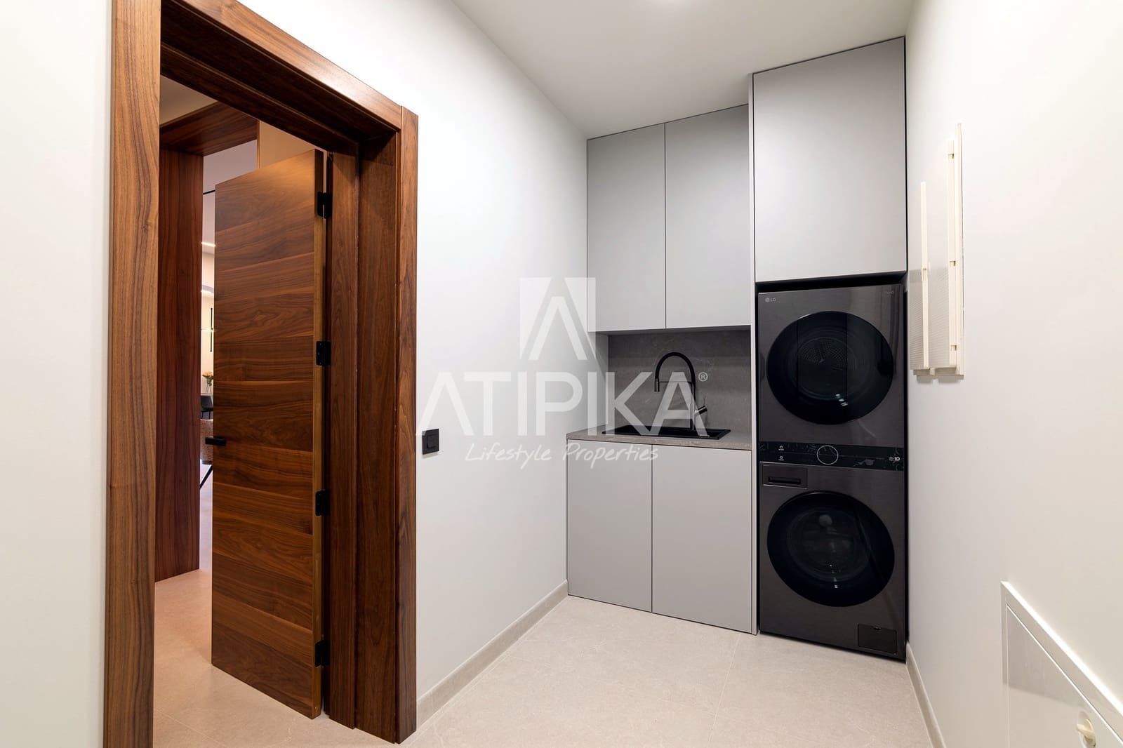 5 slaapkamer Villa te koop in Castelldefels met zwembad - € 2.290.000 (Ref: 9941434)