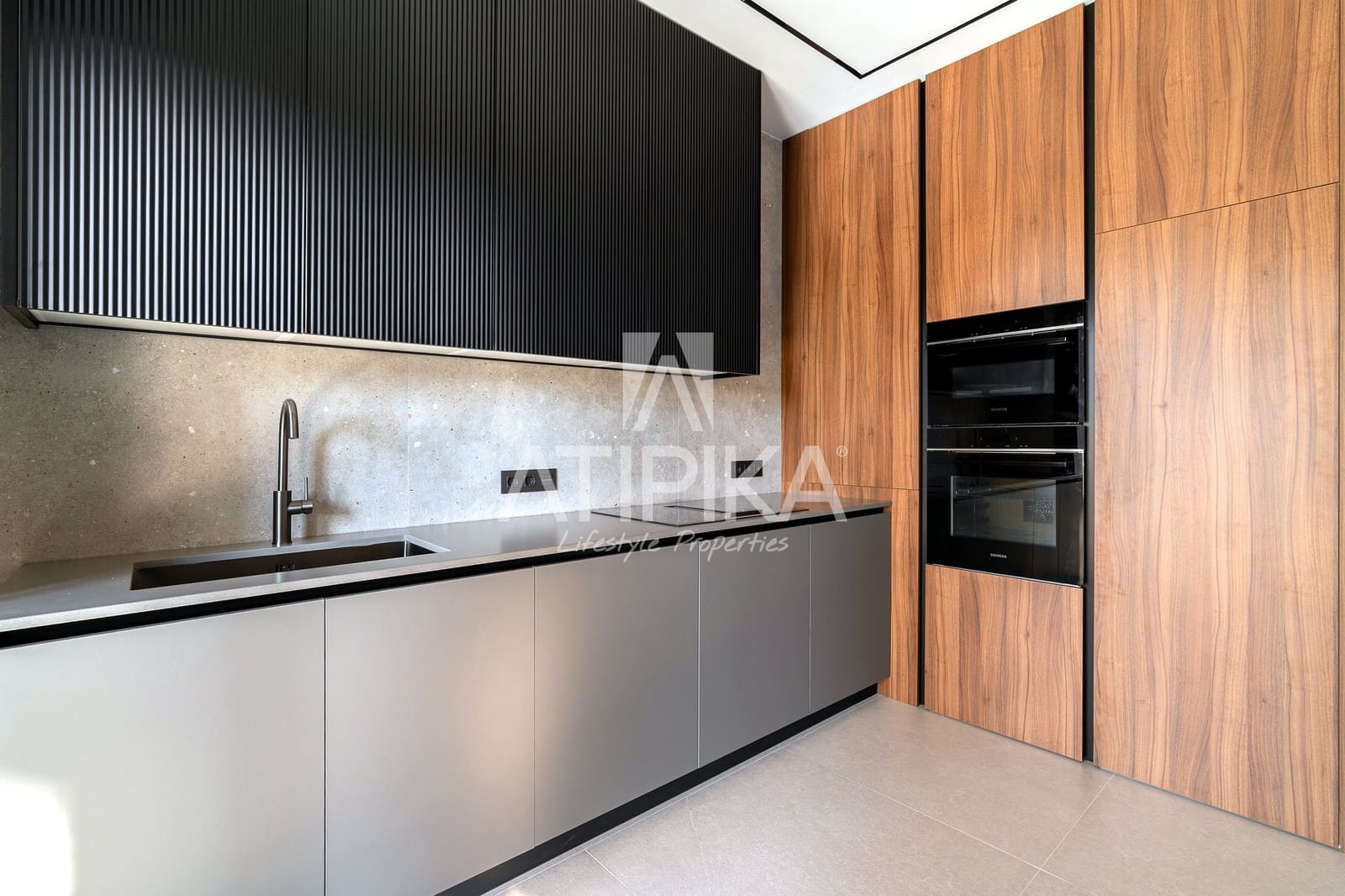 5 slaapkamer Villa te koop in Castelldefels met zwembad - € 2.290.000 (Ref: 9941434)