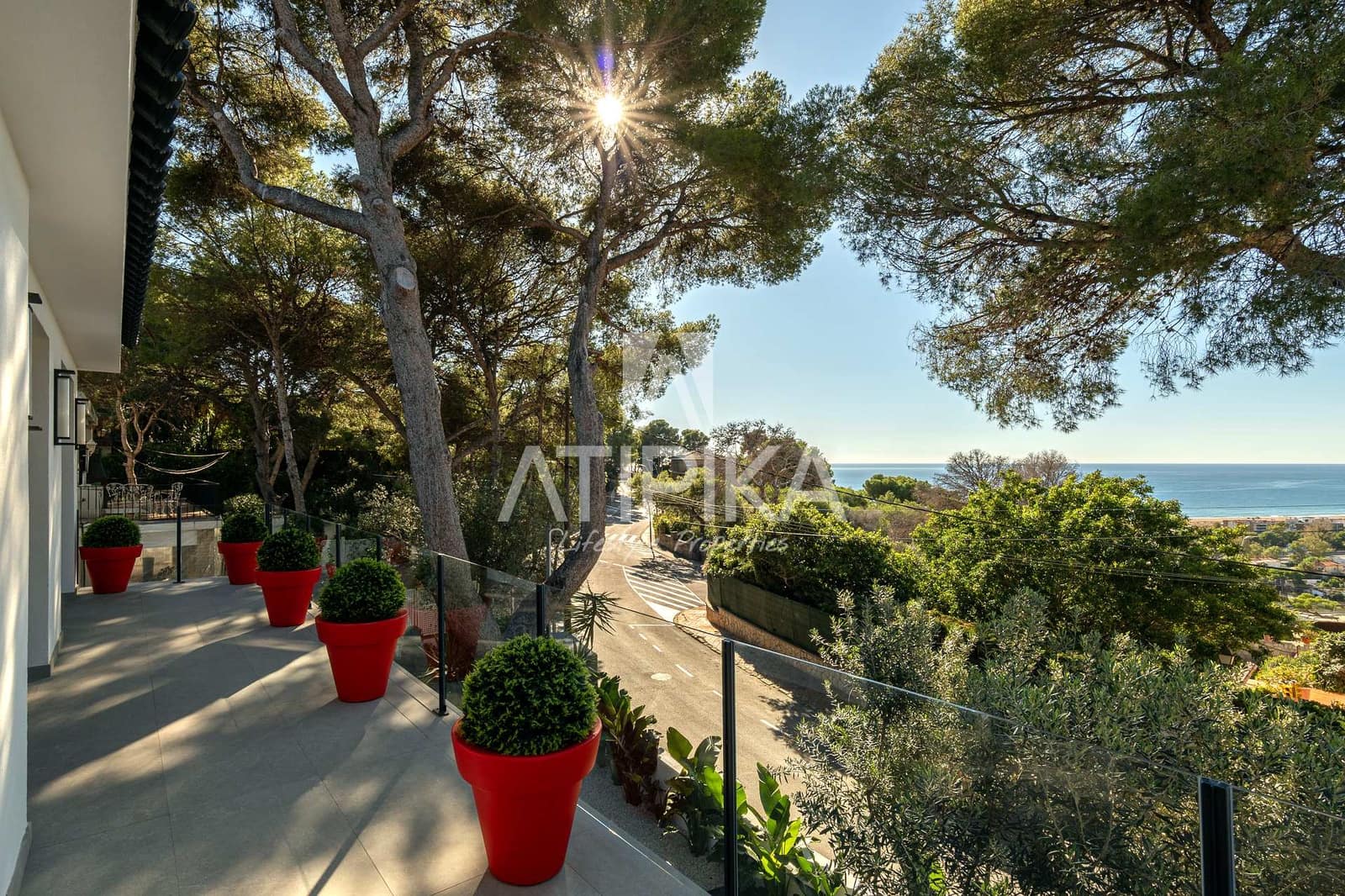 5 slaapkamer Villa te koop in Castelldefels met zwembad - € 2.290.000 (Ref: 9941434)