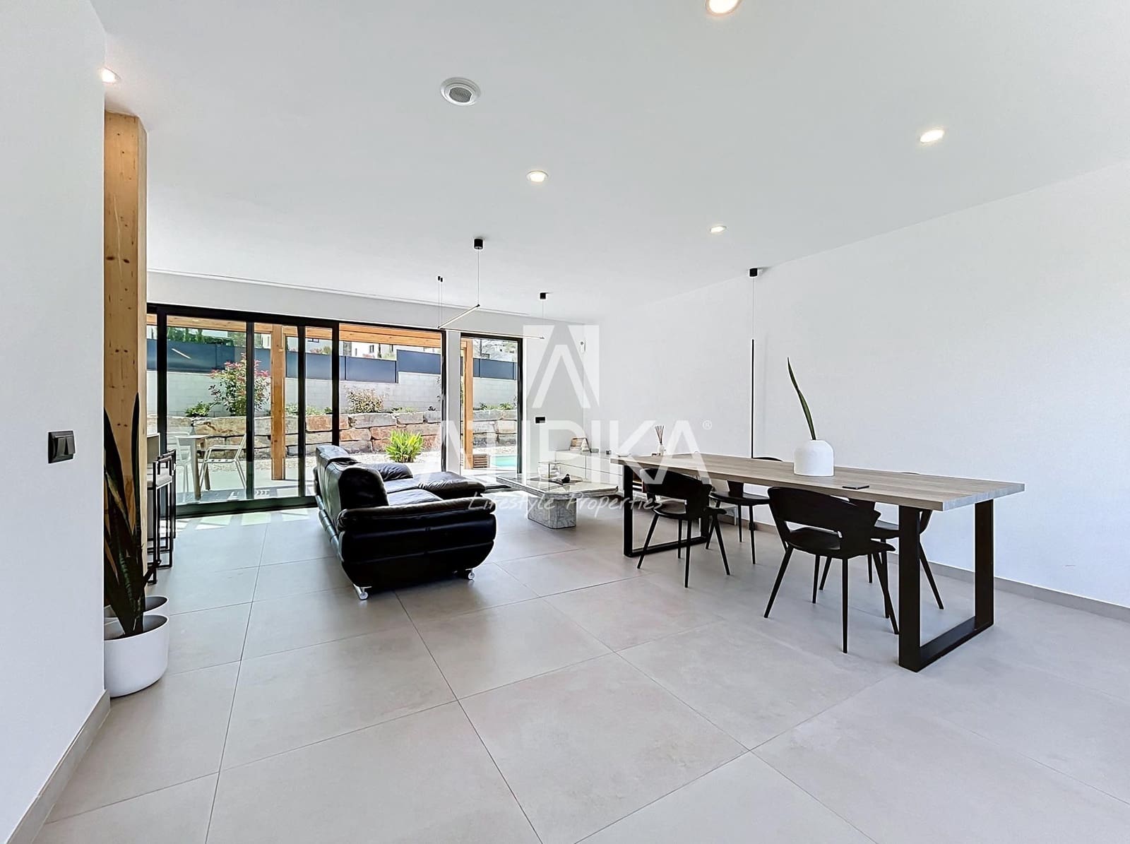 4 chambre Villa/Maison à vendre à Sant Pere de Ribes avec piscine - 1 100 000 € (Ref: 9941435)
