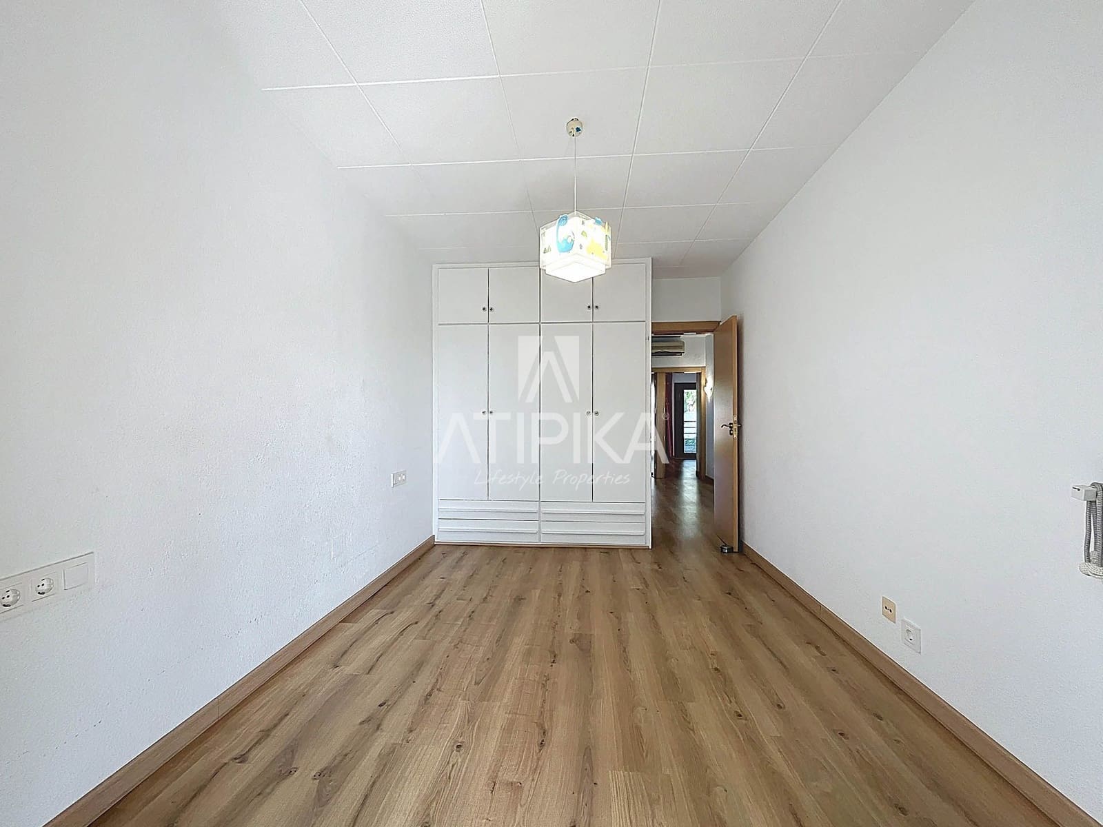 5 makuuhuone Huvila vuokrattavana paikassa Castelldefels mukana uima-altaan 
autotalli - 5 900 € (Ref: 9941436)