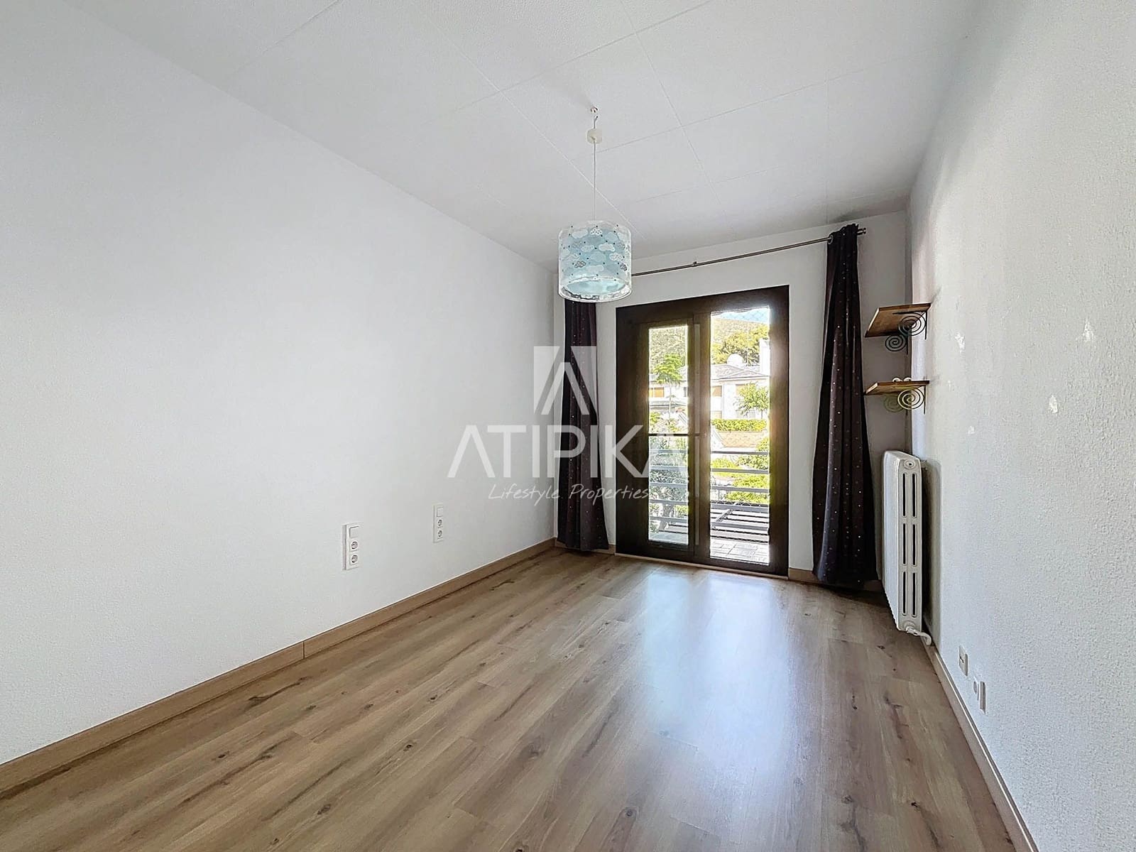 5 makuuhuone Huvila vuokrattavana paikassa Castelldefels mukana uima-altaan 
autotalli - 5 900 € (Ref: 9941436)