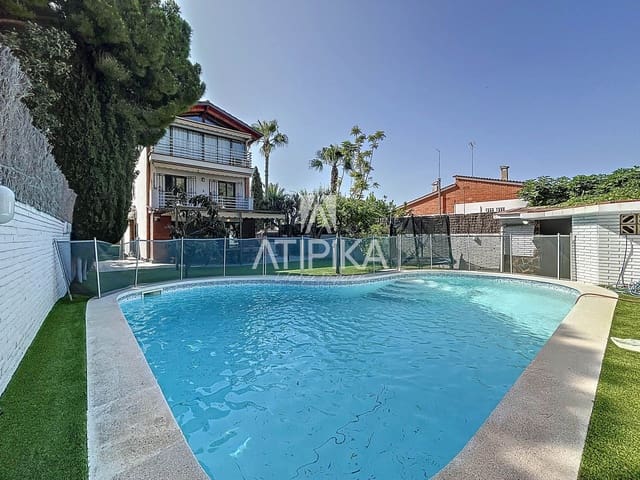 Chalet de 5 habitaciones en Castelldefels en alquiler con piscina garaje - 5.900 € (Ref: 9941436)