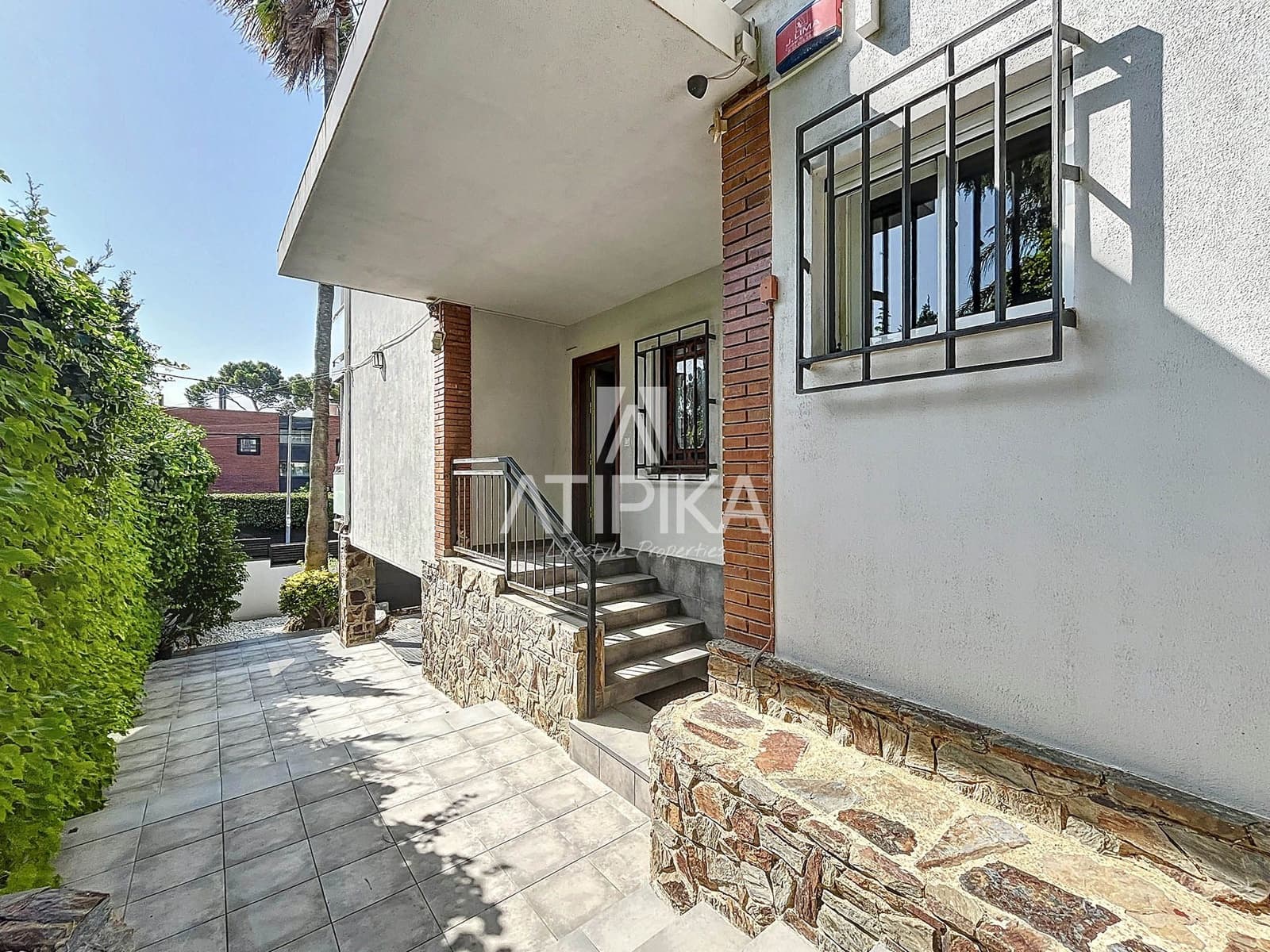 5 makuuhuone Huvila vuokrattavana paikassa Castelldefels mukana uima-altaan 
autotalli - 5 900 € (Ref: 9941436)