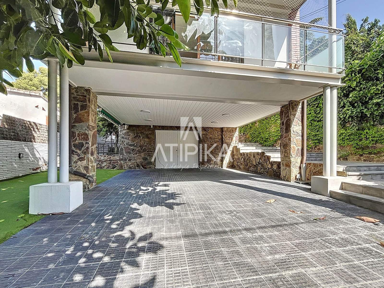 5 makuuhuone Huvila vuokrattavana paikassa Castelldefels mukana uima-altaan 
autotalli - 5 900 € (Ref: 9941436)
