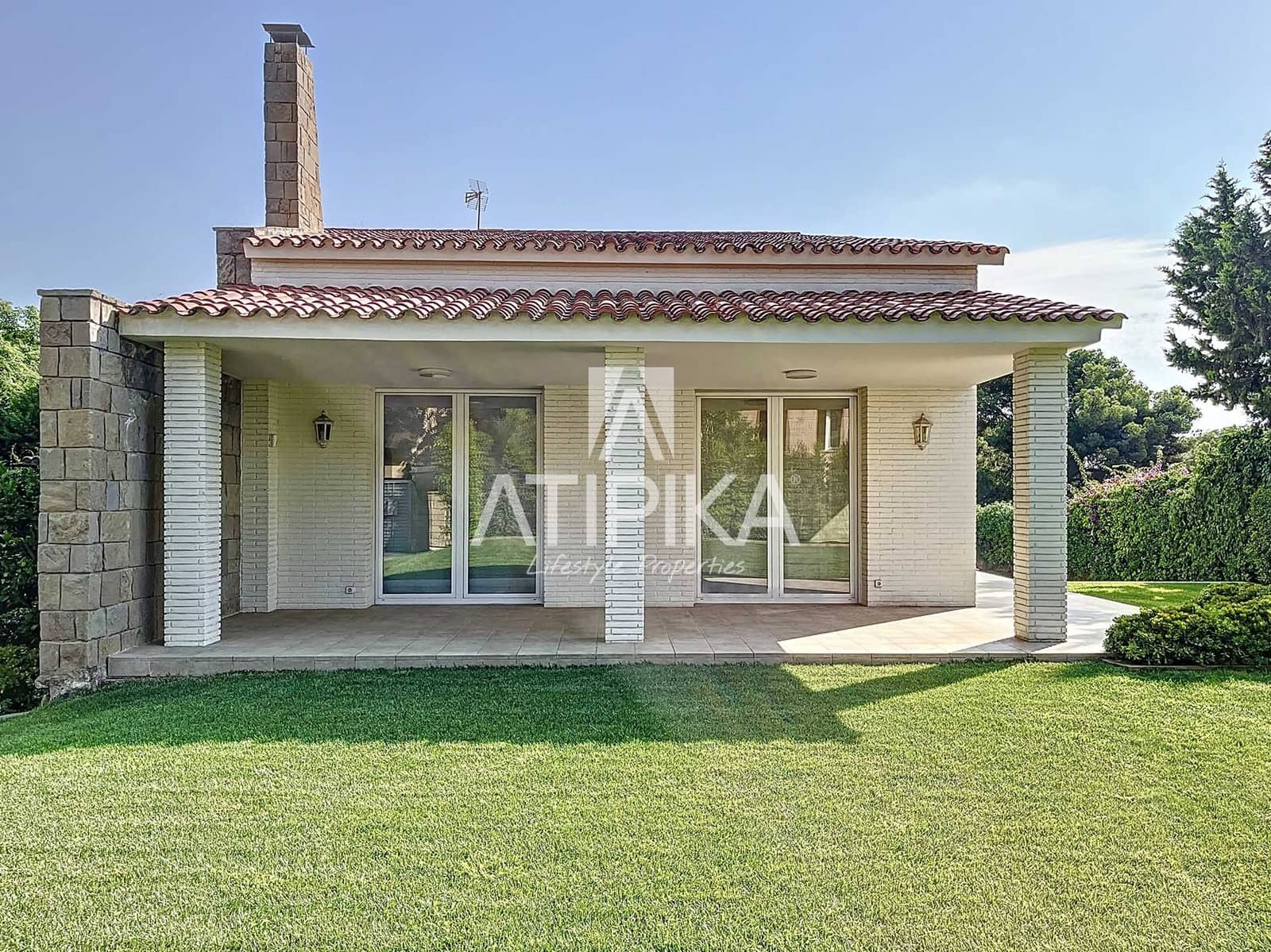 5 soverom Villa til leie i Barcelona by med svømmebasseng garasje - € 16 000 (Ref: 9941438)