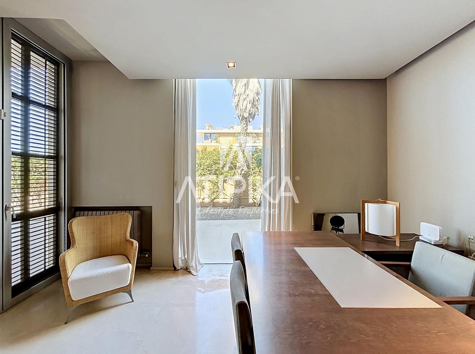 6 soveværelse Villa til salg i Gava med swimmingpool - € 8.484.000 (Ref: 9941439)