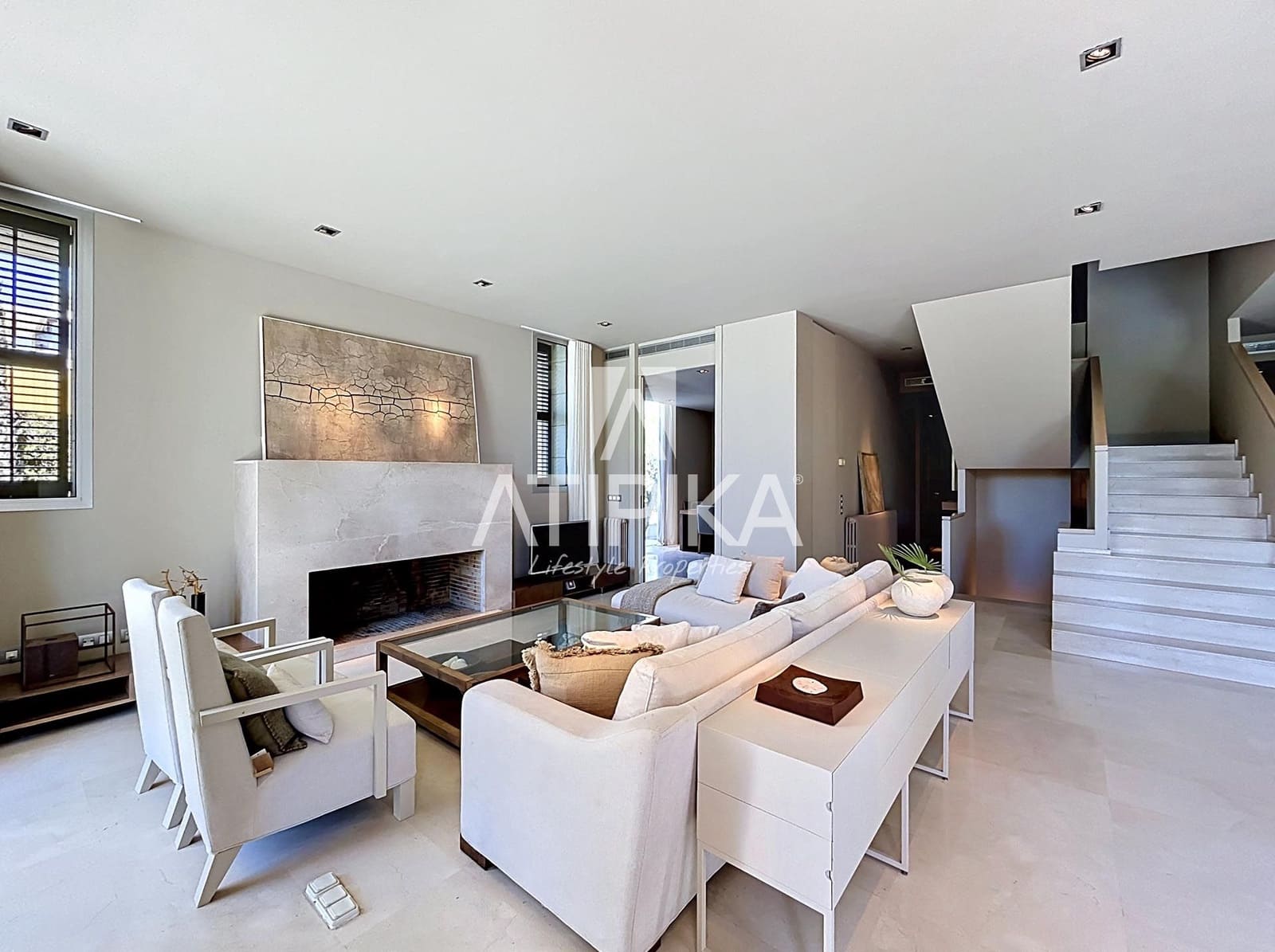 6 soveværelse Villa til salg i Gava med swimmingpool - € 8.484.000 (Ref: 9941439)