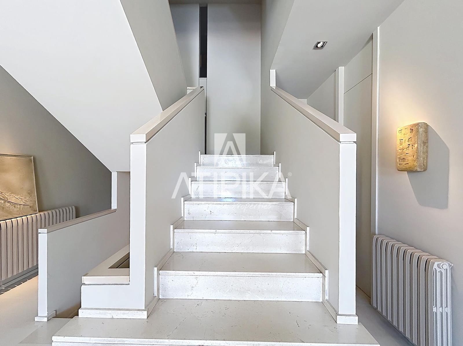 6 soveværelse Villa til salg i Gava med swimmingpool - € 8.484.000 (Ref: 9941439)