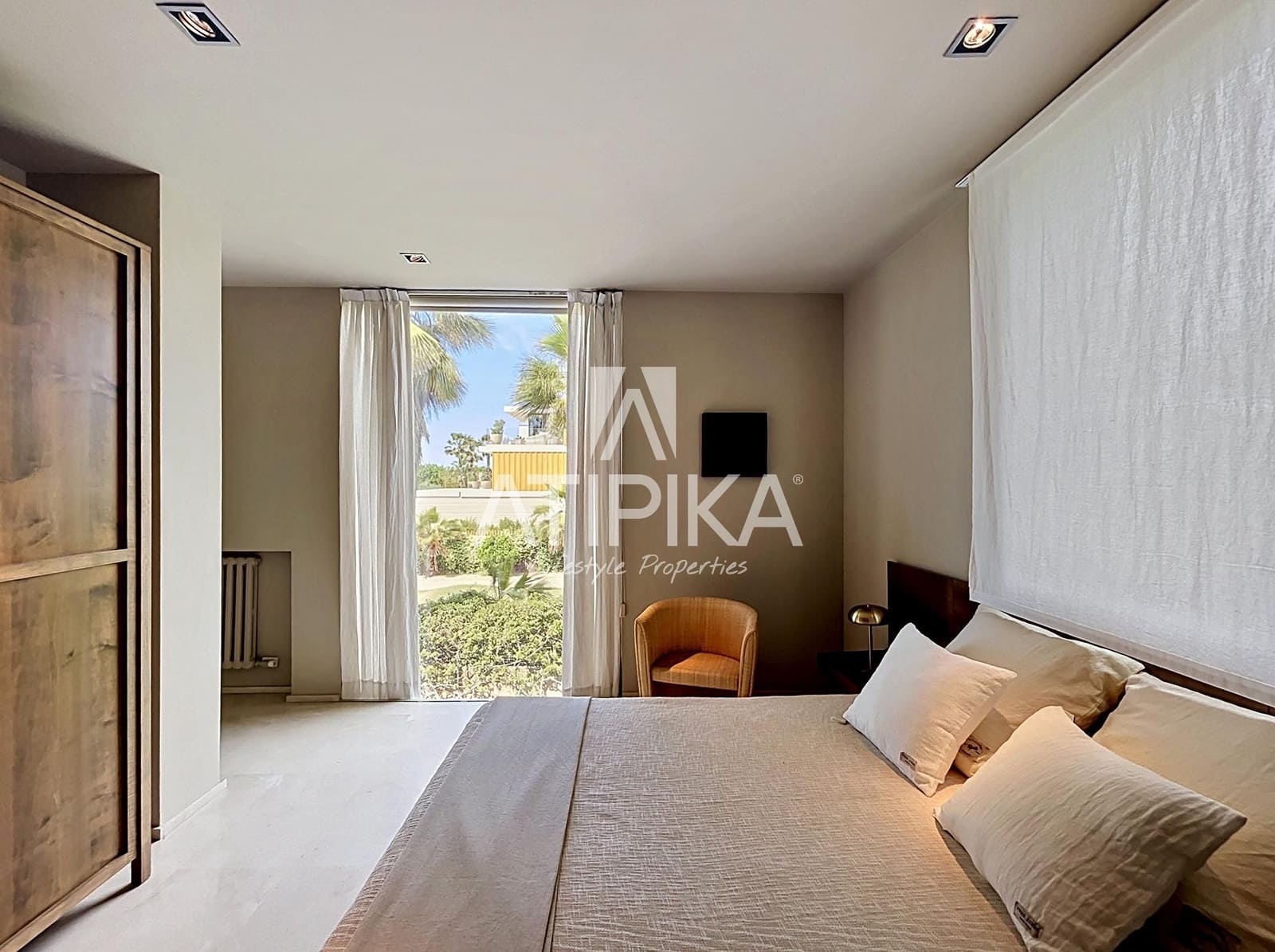 6 soveværelse Villa til salg i Gava med swimmingpool - € 8.484.000 (Ref: 9941439)