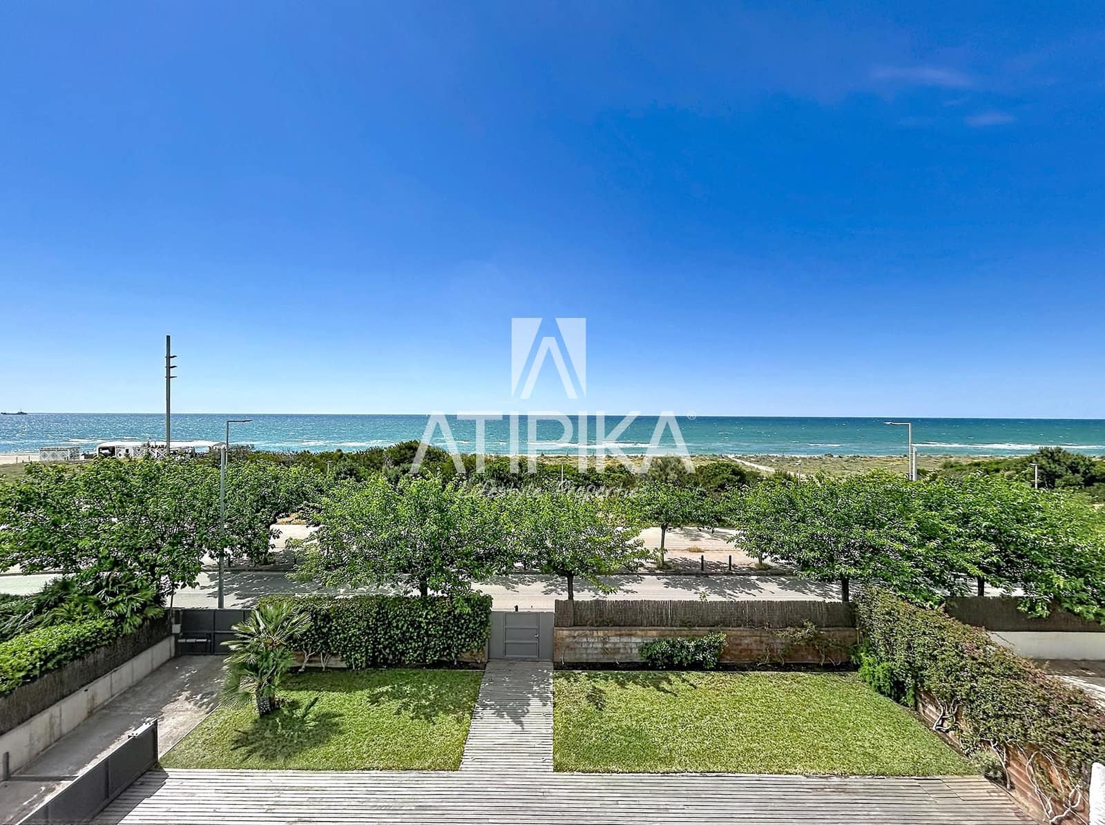6 soveværelse Villa til salg i Gava med swimmingpool - € 8.484.000 (Ref: 9941439)
