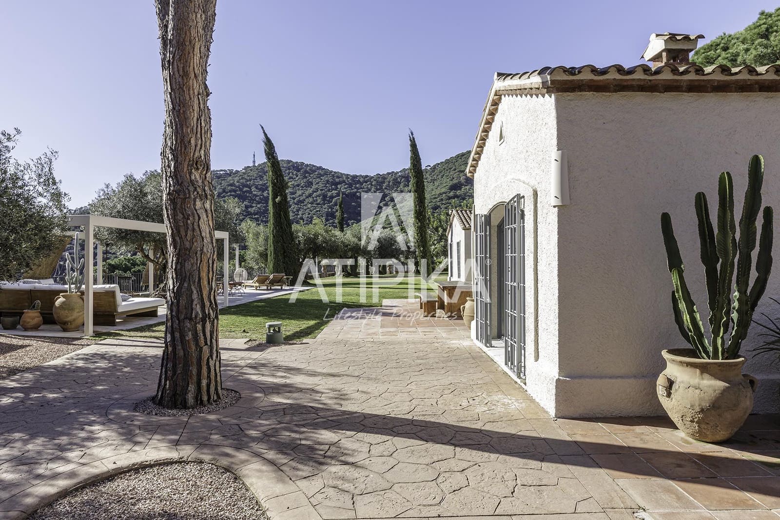 5 sypialnia Willa na sprzedaż w Cabrera de Mar z basenem - 2 650 000 € (Ref: 9941440)