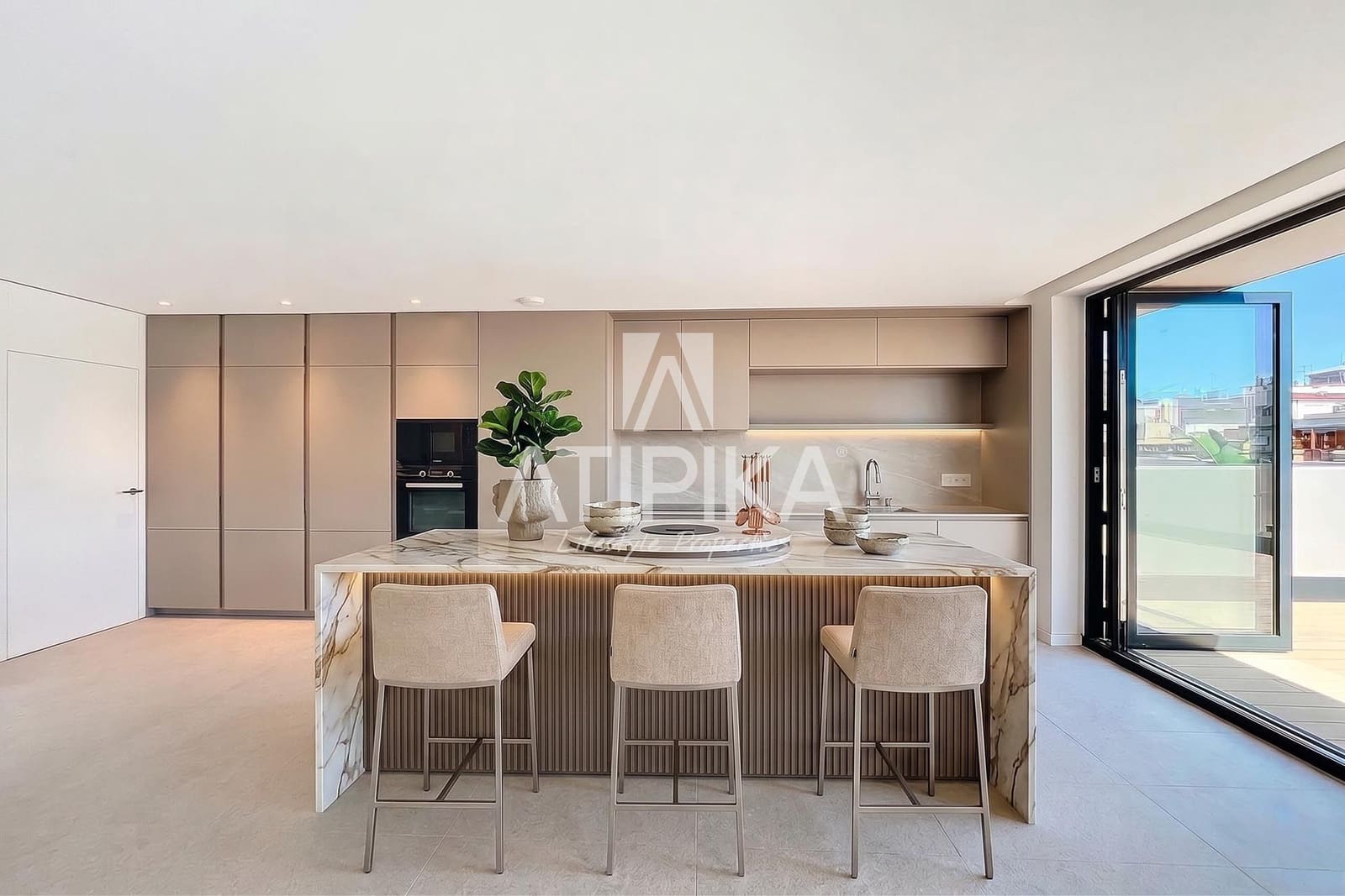 3 makuuhuone Kattohuoneisto myytävänä paikassa Barcelona kaupunki - 4 300 000 € (Ref: 9941443)