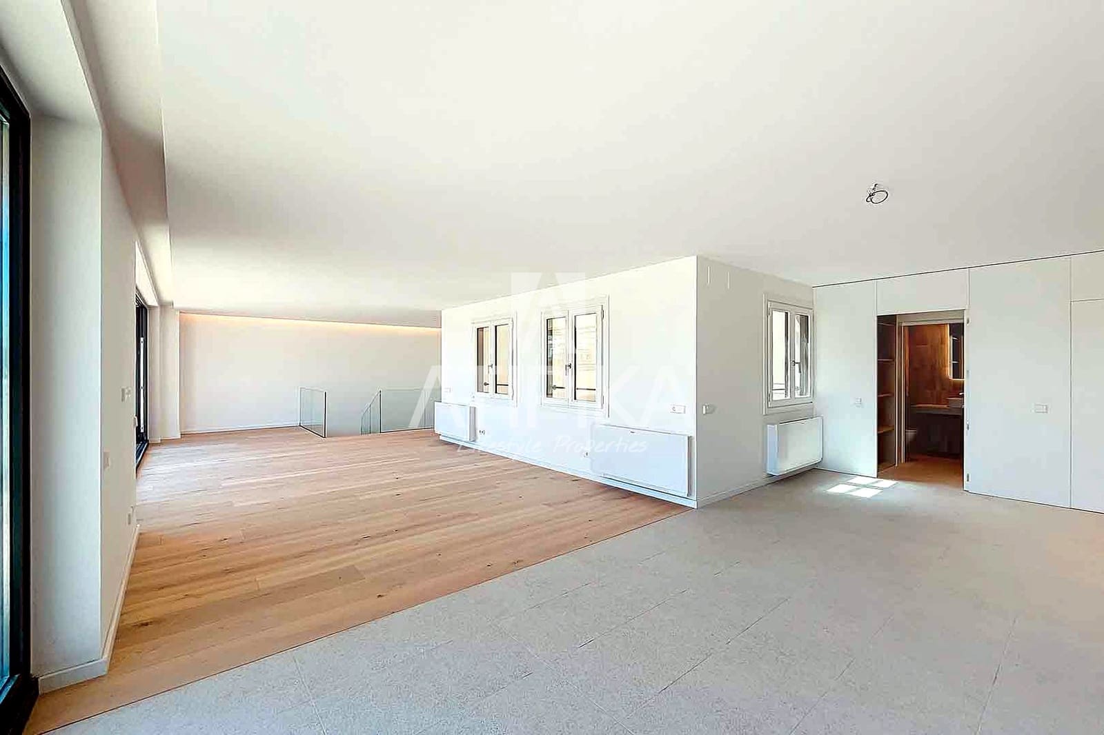 3 makuuhuone Kattohuoneisto myytävänä paikassa Barcelona kaupunki - 4 300 000 € (Ref: 9941443)
