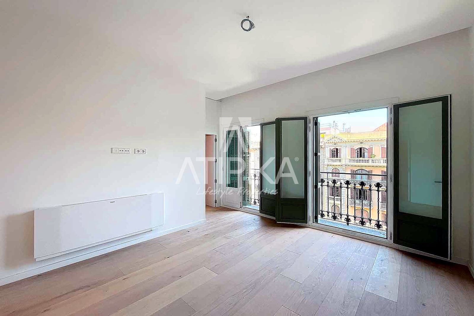 3 makuuhuone Kattohuoneisto myytävänä paikassa Barcelona kaupunki - 4 300 000 € (Ref: 9941443)