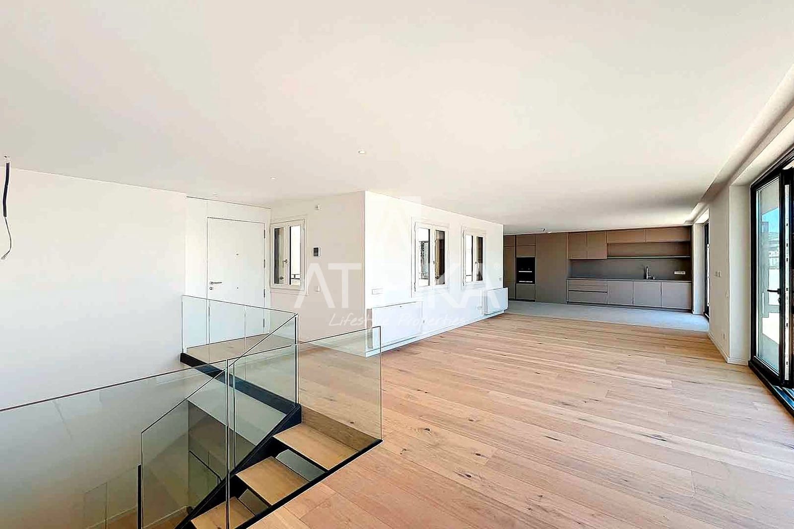 3 makuuhuone Kattohuoneisto myytävänä paikassa Barcelona kaupunki - 4 300 000 € (Ref: 9941443)