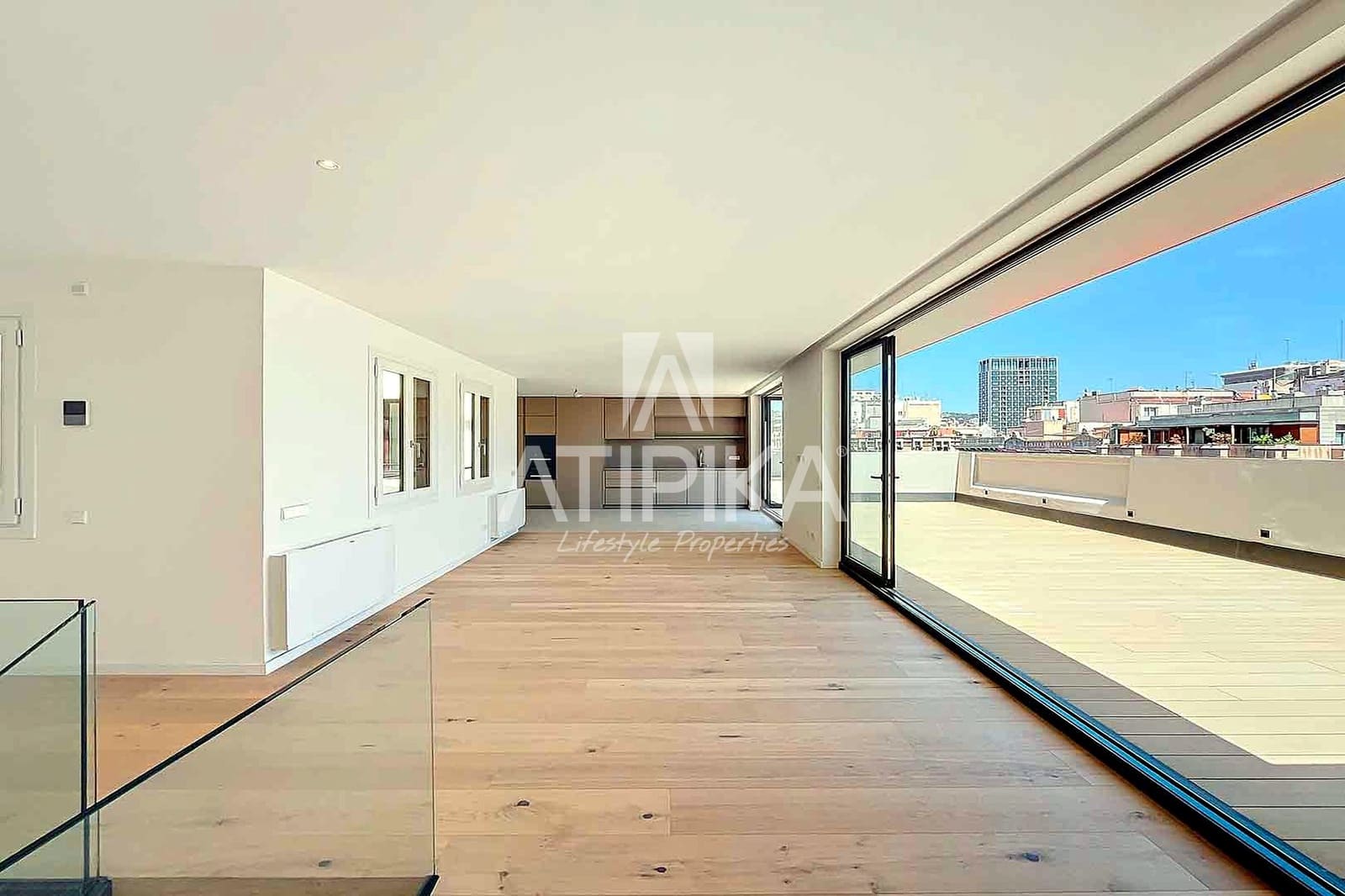 3 makuuhuone Kattohuoneisto myytävänä paikassa Barcelona kaupunki - 4 300 000 € (Ref: 9941443)