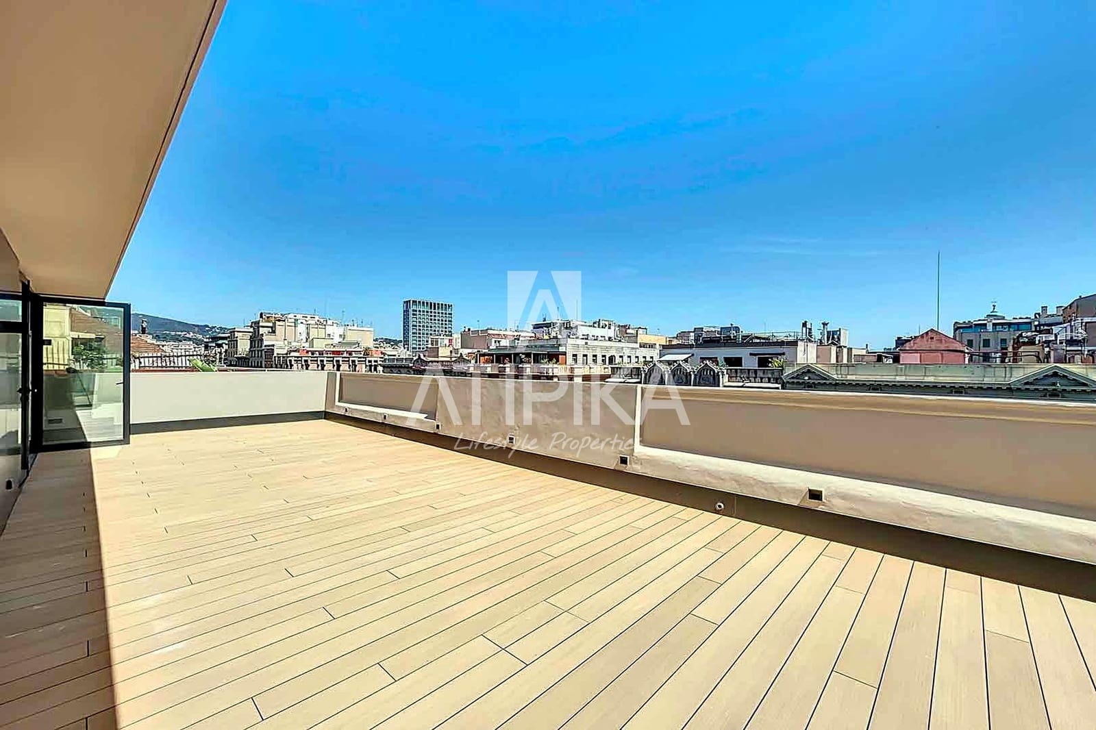 3 makuuhuone Kattohuoneisto myytävänä paikassa Barcelona kaupunki - 4 300 000 € (Ref: 9941443)