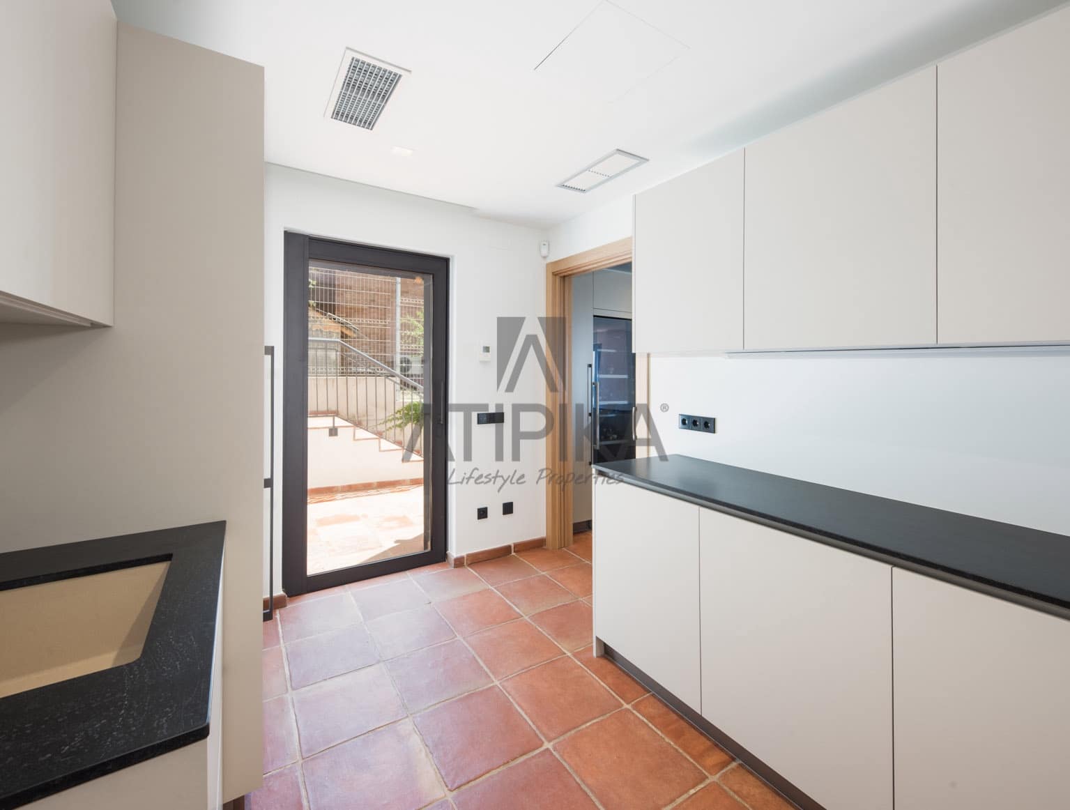 5 soverom Villa til salgs i Arenys de Mar med svømmebasseng - € 3 500 000 (Ref: 9941448)