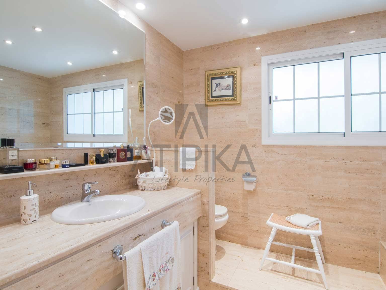 6 bedroom Villa for sale in Sant Cugat del Valles with pool - € 1,900,000 (Ref: 9941449)