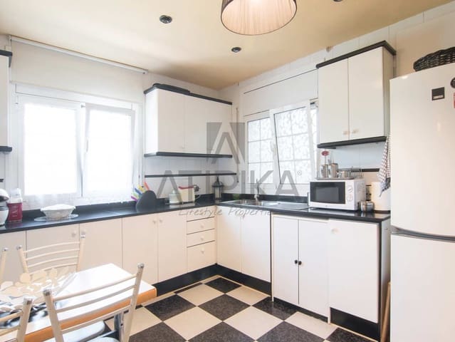 6 soveværelse Villa til salg i Sant Cugat del Valles med swimmingpool - € 1.900.000 (Ref: 9941449)