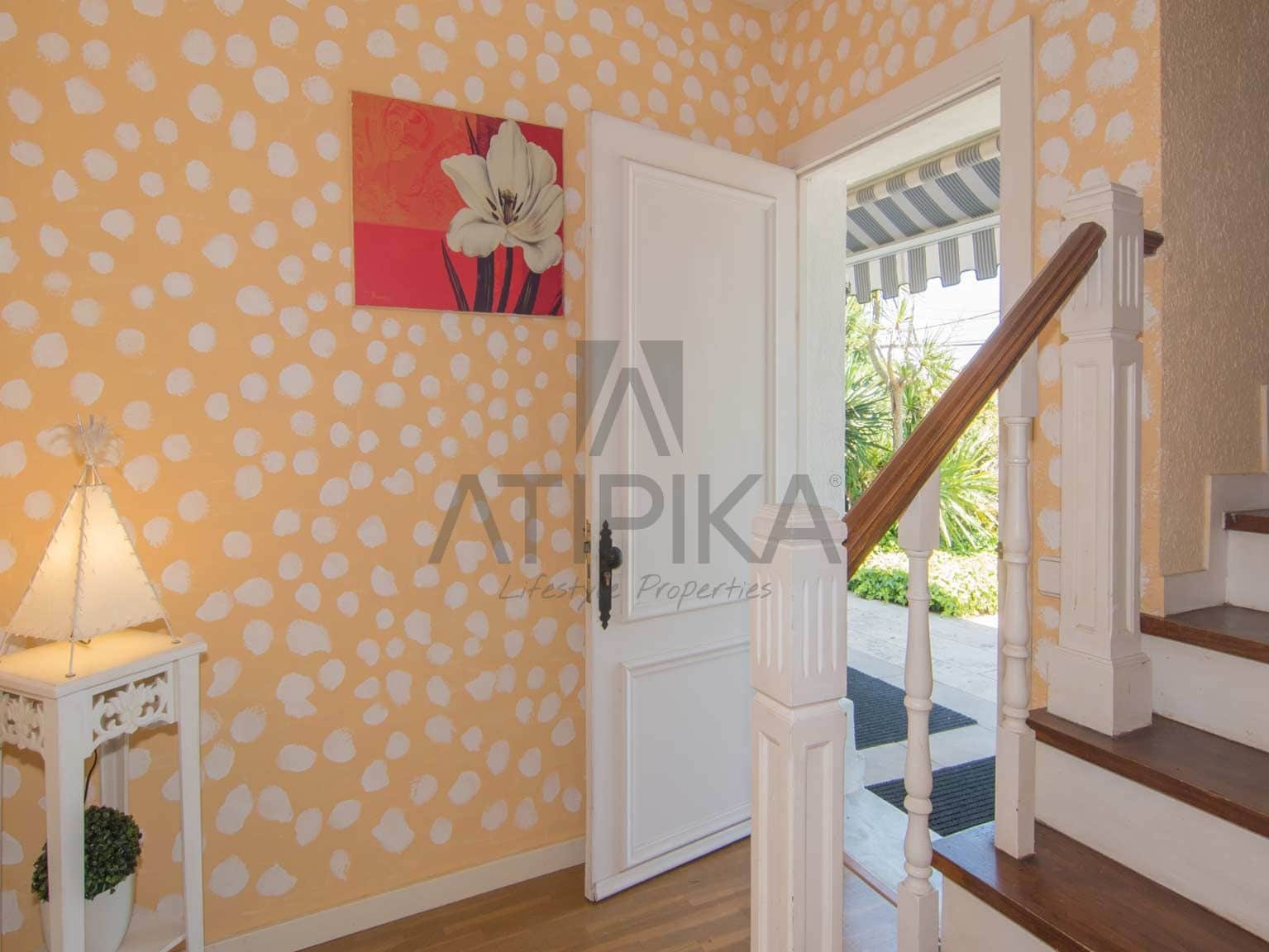 6 bedroom Villa for sale in Sant Cugat del Valles with pool - € 1,900,000 (Ref: 9941449)
