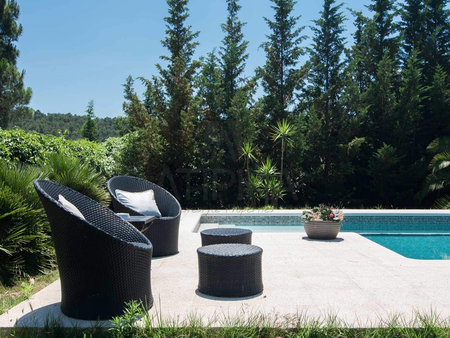 6 bedroom Villa for sale in Sant Cugat del Valles with pool - € 1,900,000 (Ref: 9941449)