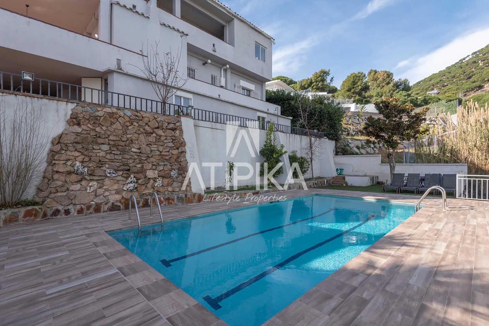 6 soveværelse Villa til salg i Cabrils med swimmingpool - € 895.000 (Ref: 9941451)
