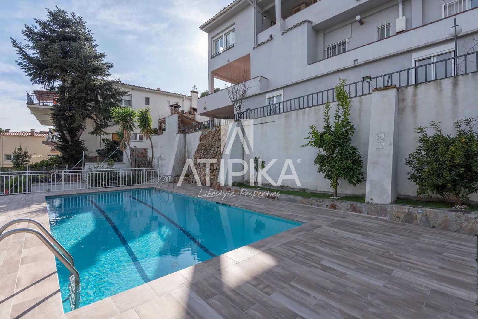 6 soveværelse Villa til salg i Cabrils med swimmingpool - € 895.000 (Ref: 9941451)