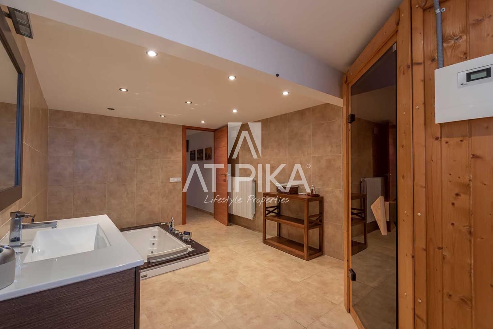 6 soveværelse Villa til salg i Cabrils med swimmingpool - € 895.000 (Ref: 9941451)
