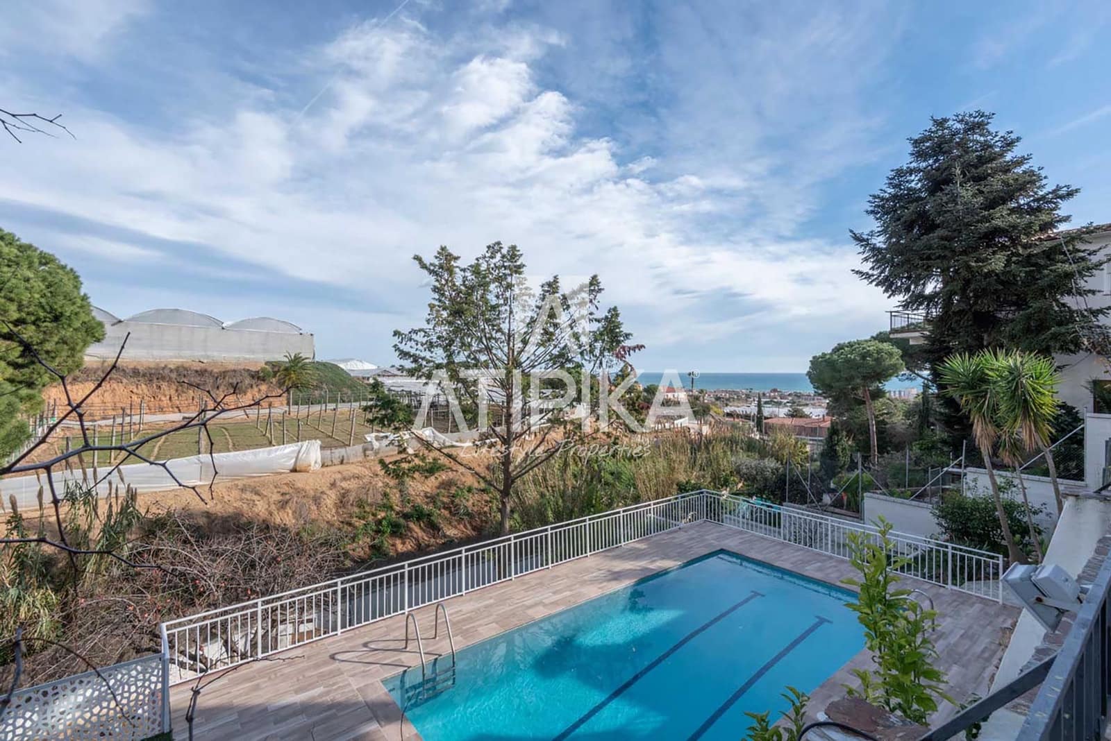 6 soveværelse Villa til salg i Cabrils med swimmingpool - € 895.000 (Ref: 9941451)
