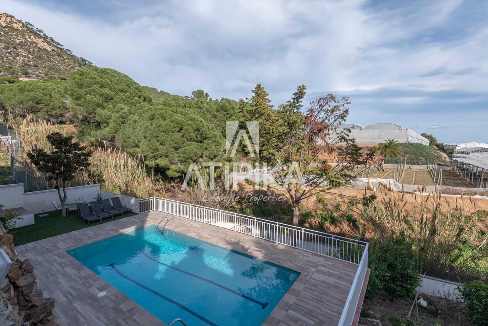 6 soveværelse Villa til salg i Cabrils med swimmingpool - € 895.000 (Ref: 9941451)