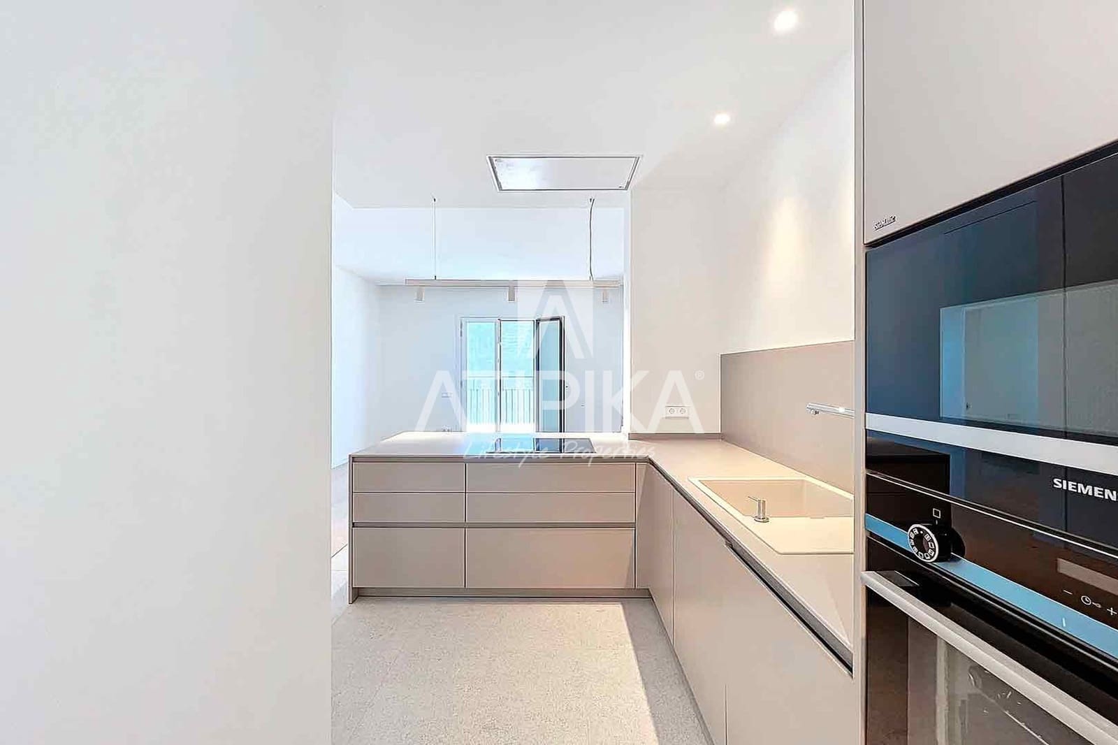 2 soveværelse Lejlighed til salg i Barcelona by - € 994.000 (Ref: 9941466)