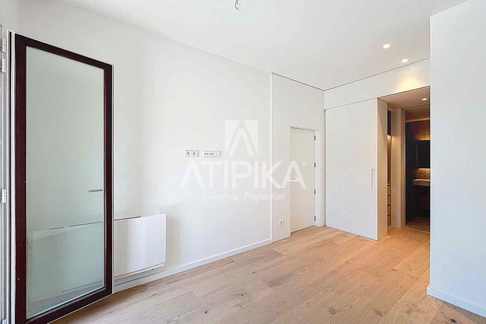 2 soveværelse Lejlighed til salg i Barcelona by - € 994.000 (Ref: 9941466)