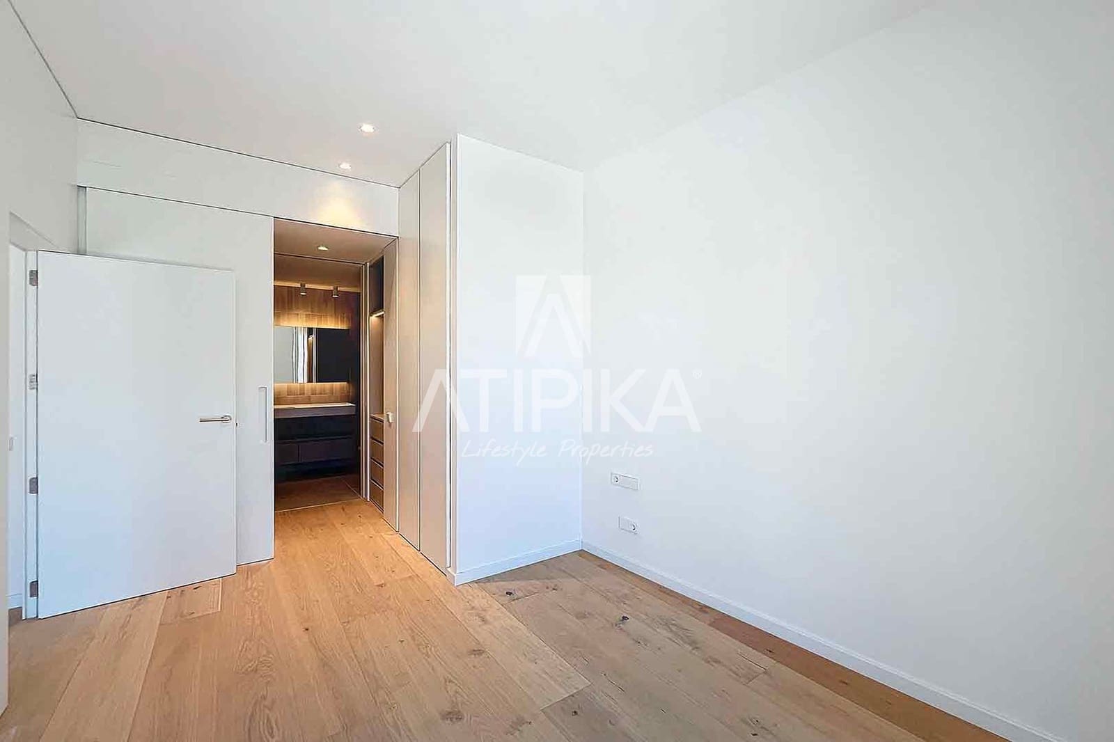 2 soveværelse Lejlighed til salg i Barcelona by - € 994.000 (Ref: 9941466)
