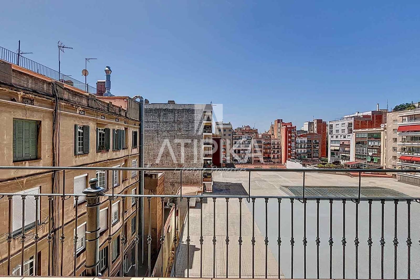 2 soveværelse Lejlighed til salg i Barcelona by - € 994.000 (Ref: 9941466)